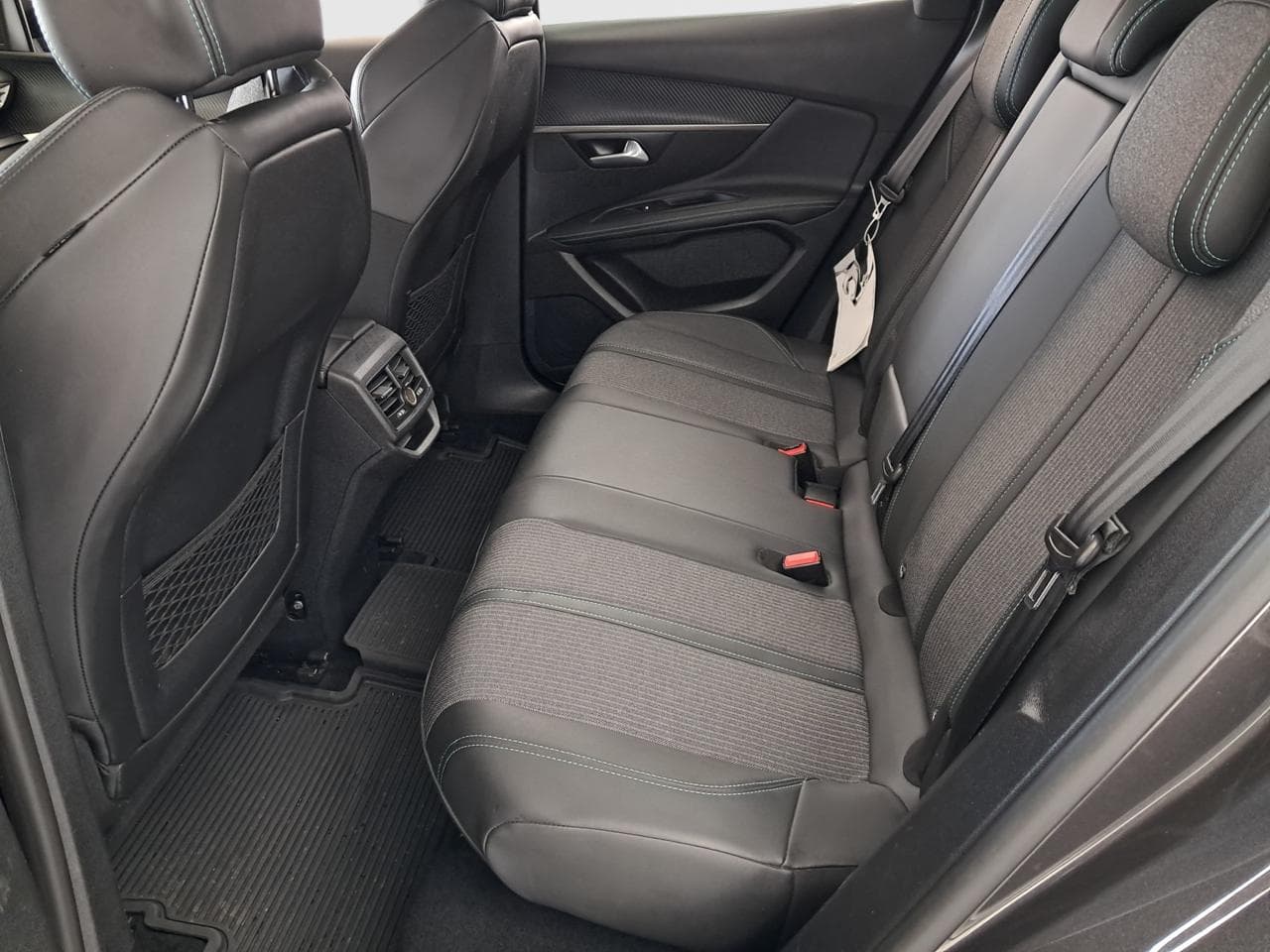 2021 Peugeot 3008 - 15