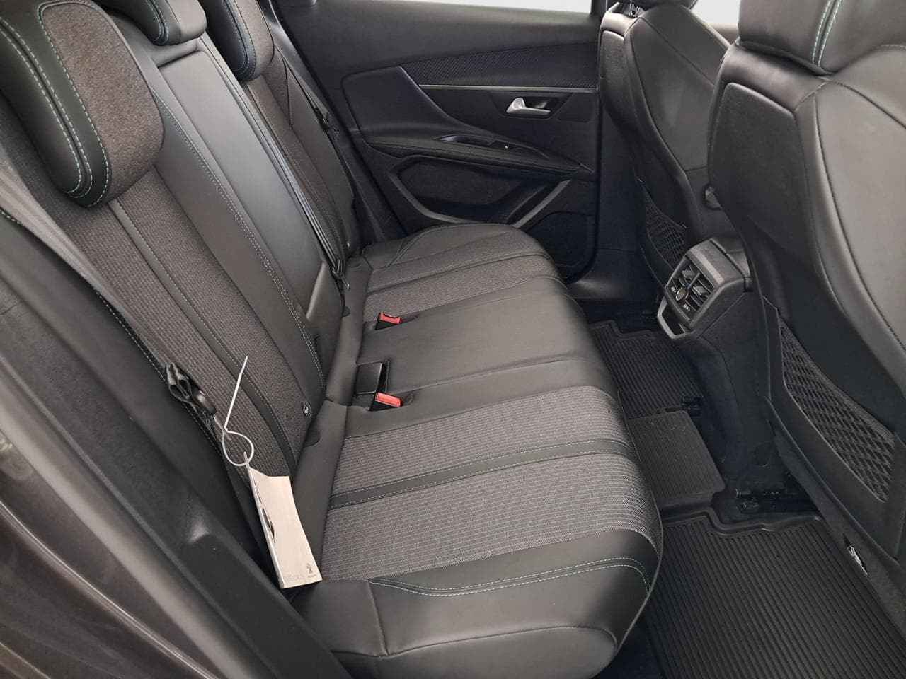 2021 Peugeot 3008 - 13