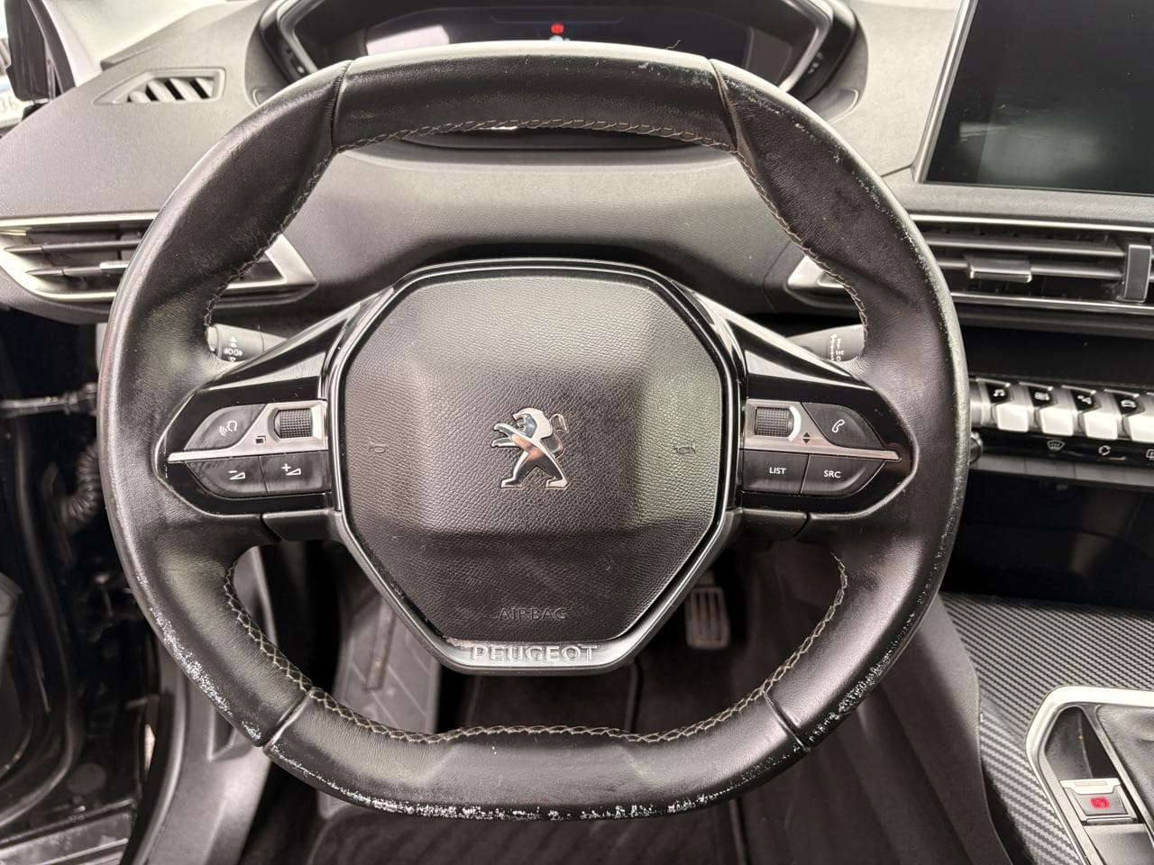 2019 Peugeot 3008 - 13