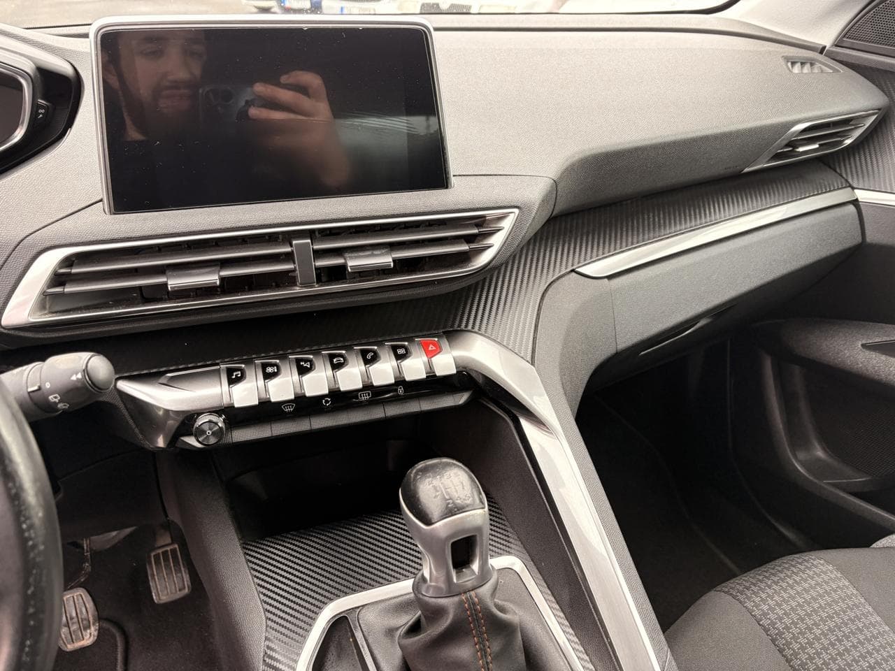 2019 Peugeot 3008 - 14