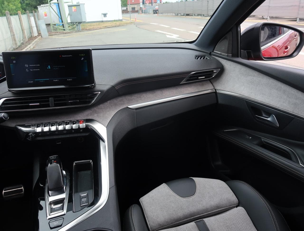 2021 Peugeot 3008 - 11