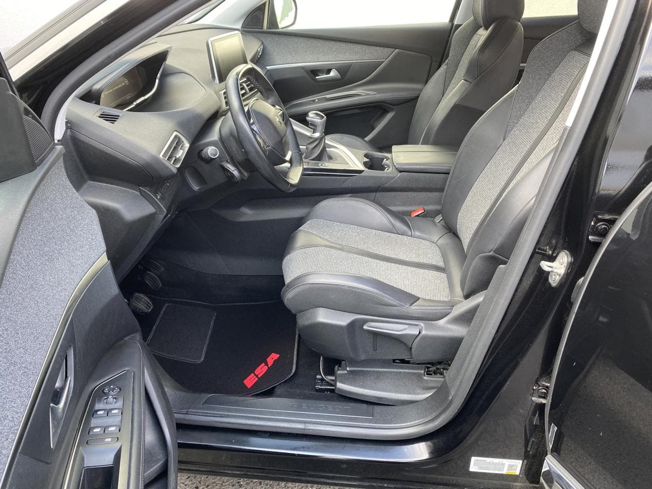 2018 Peugeot 3008 - 9
