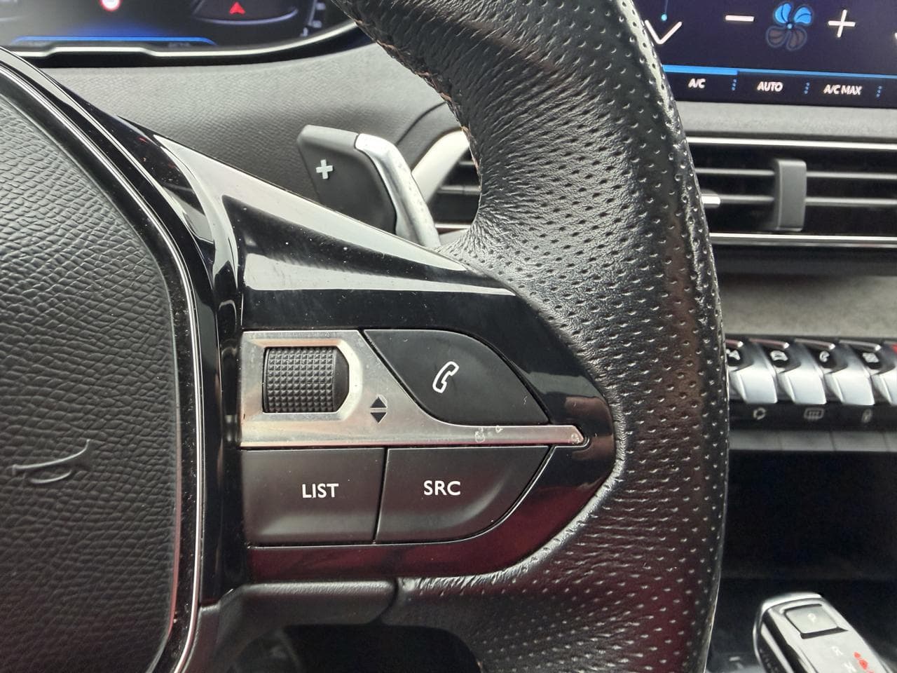 2018 Peugeot 3008 - 12