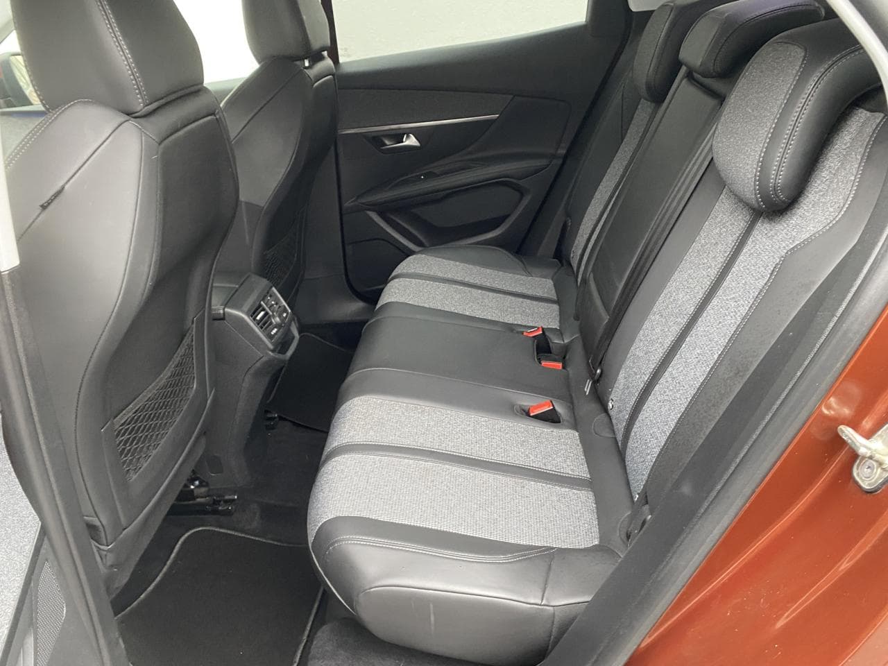 2019 Peugeot 3008 - 10