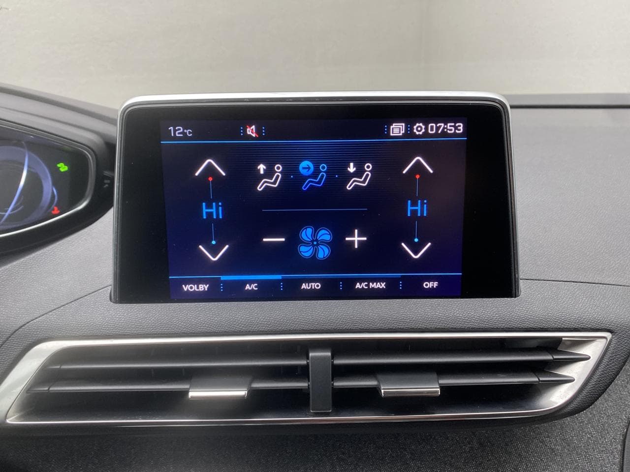 2019 Peugeot 3008 - 16