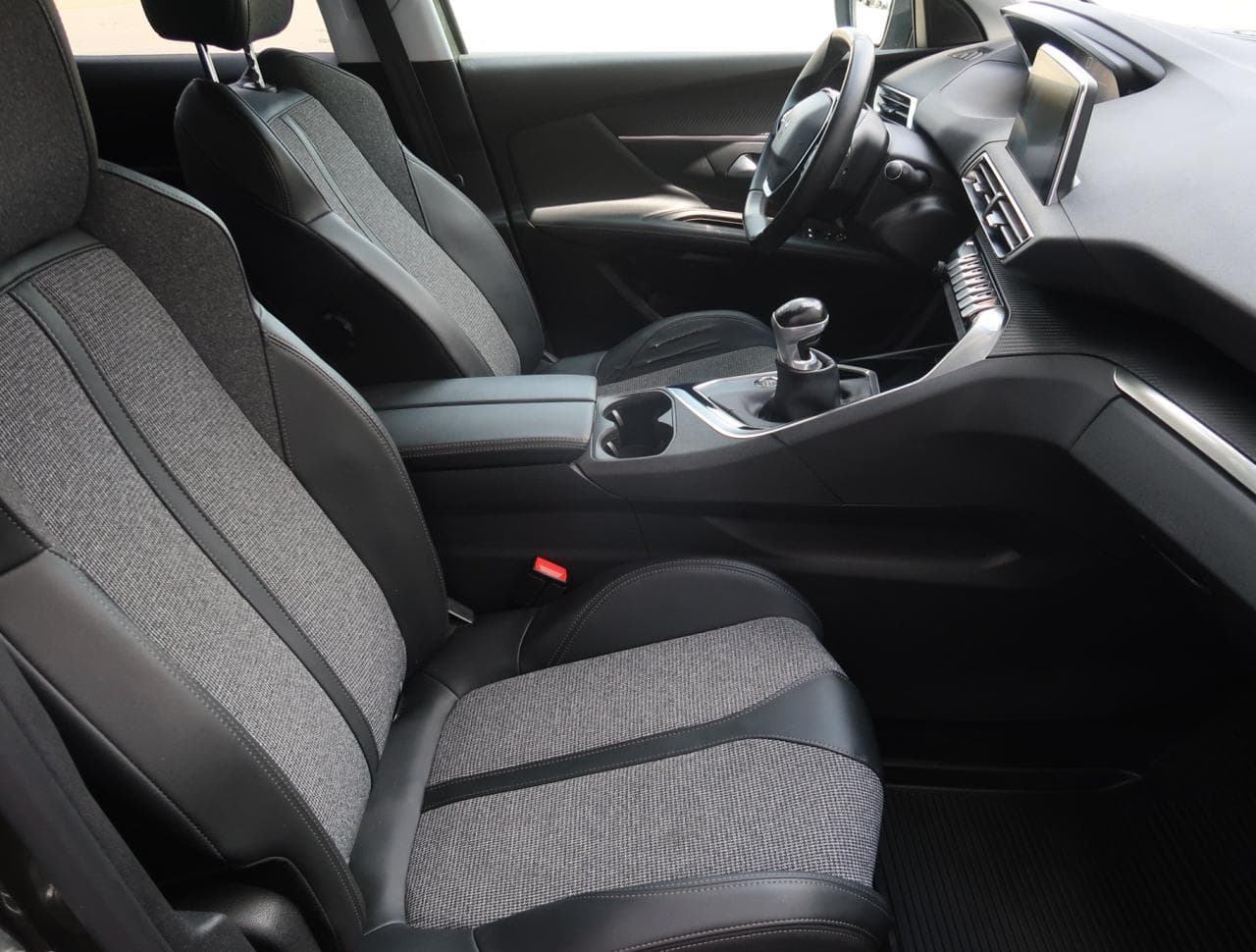 2020 Peugeot 3008 - 12