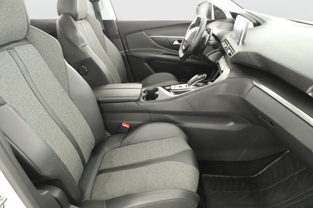 2020 Peugeot 3008 - 10