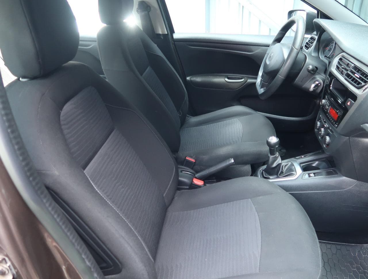 2015 Peugeot 301 - 12