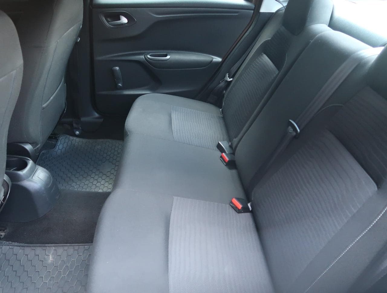 2015 Peugeot 301 - 15