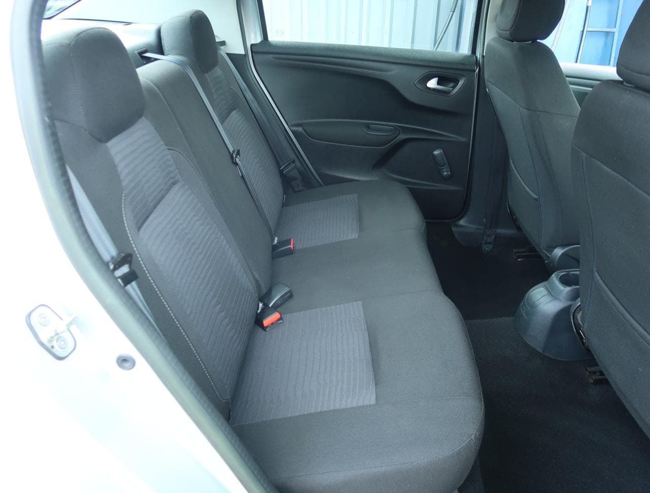 2014 Peugeot 301 - 25