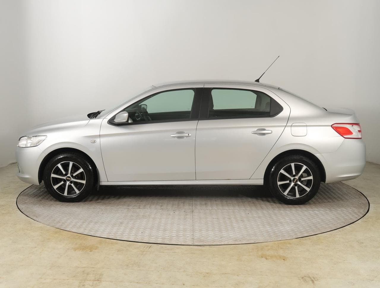 2014 Peugeot 301 - 7