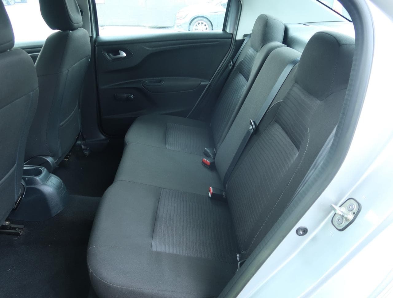 2014 Peugeot 301 - 29