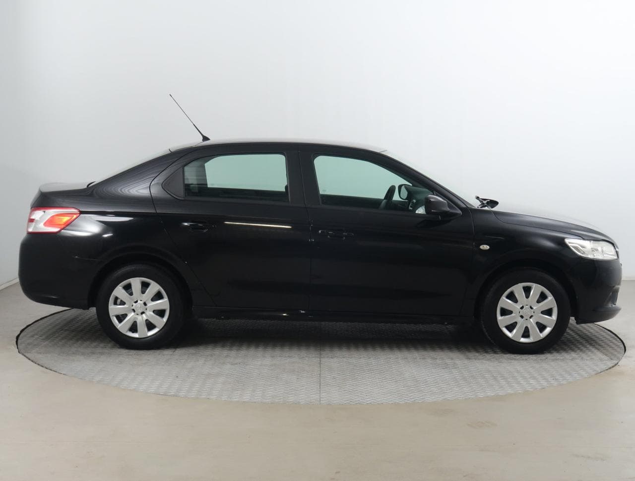 2013 Peugeot 301 - 8