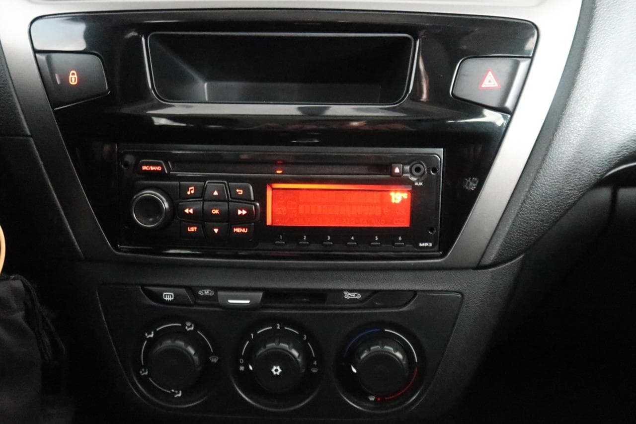 2013 Peugeot 301 - 18