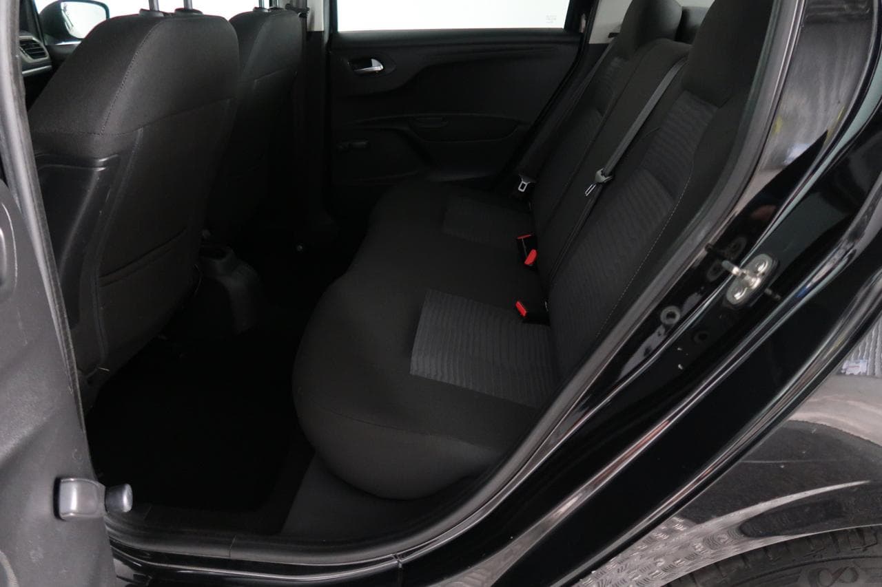2013 Peugeot 301 - 15