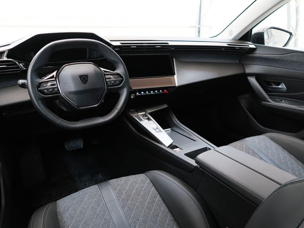 Peugeot 408 - 14