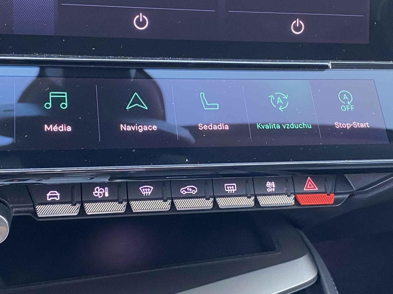 2024 Peugeot 408 - 16