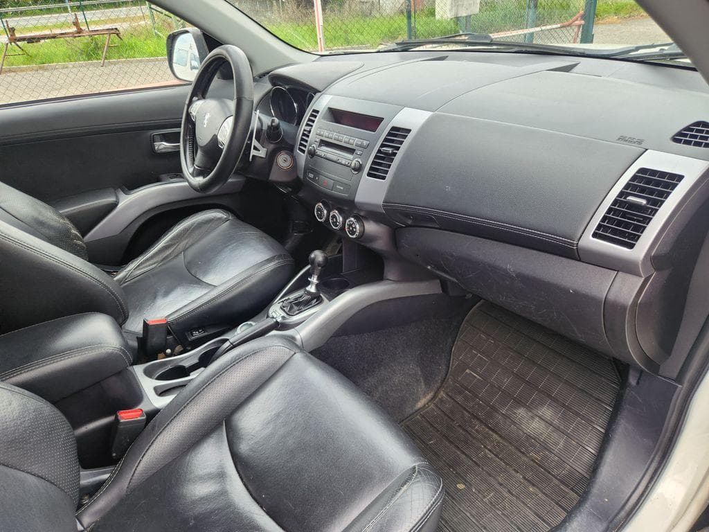 2009 Peugeot 4007 - 11