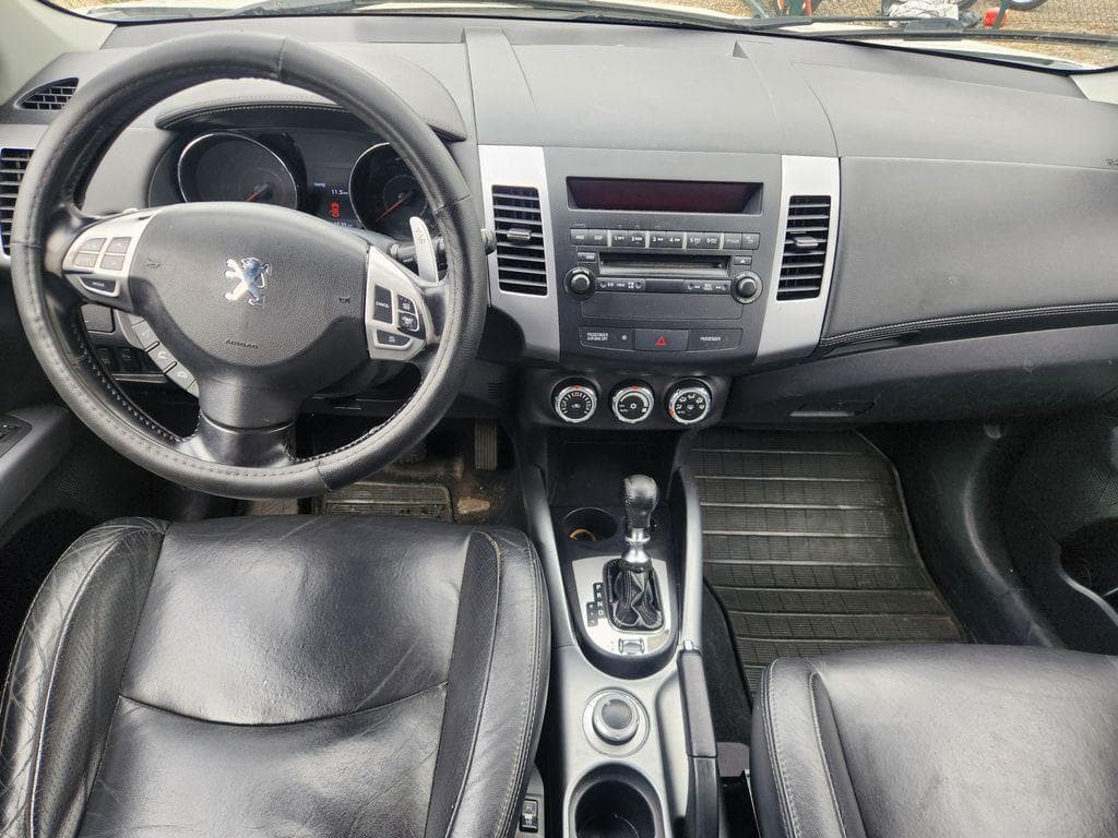 2009 Peugeot 4007 - 10