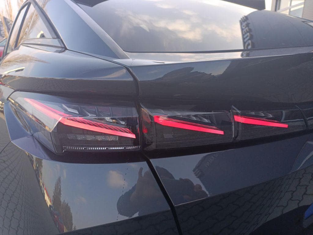 2023 Peugeot 408 - 8