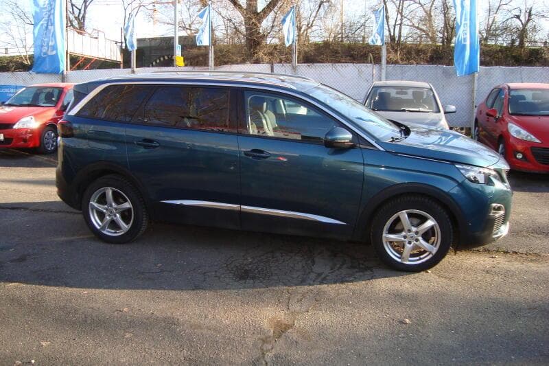 2020 Peugeot 5008 - 8