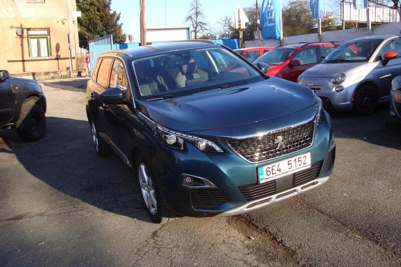 2020 Peugeot 5008 - 10