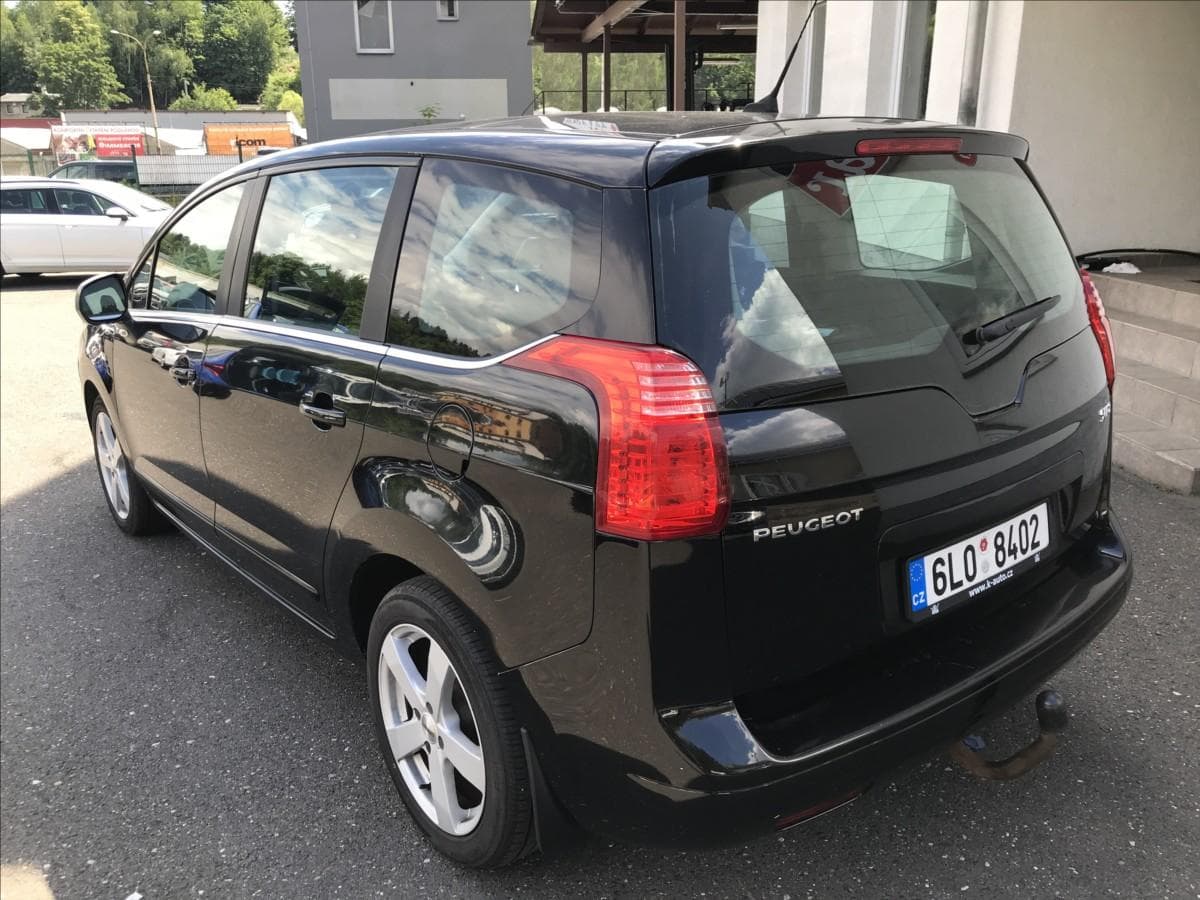 2010 Peugeot 5008 - 7