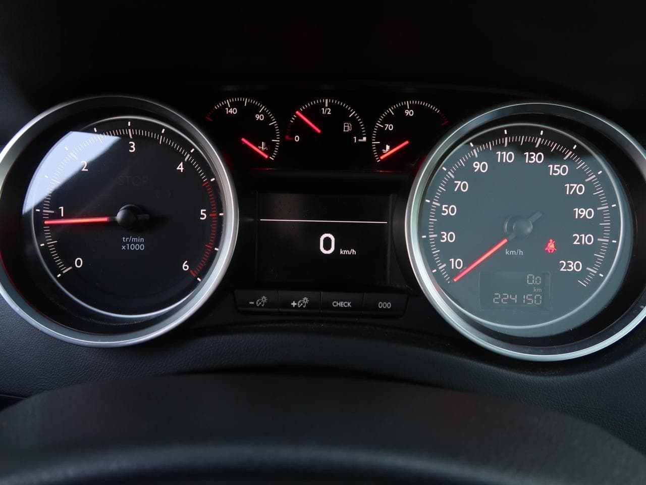 2015 Peugeot 508 - 33