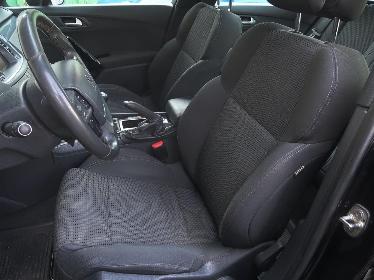 2015 Peugeot 508 - 31