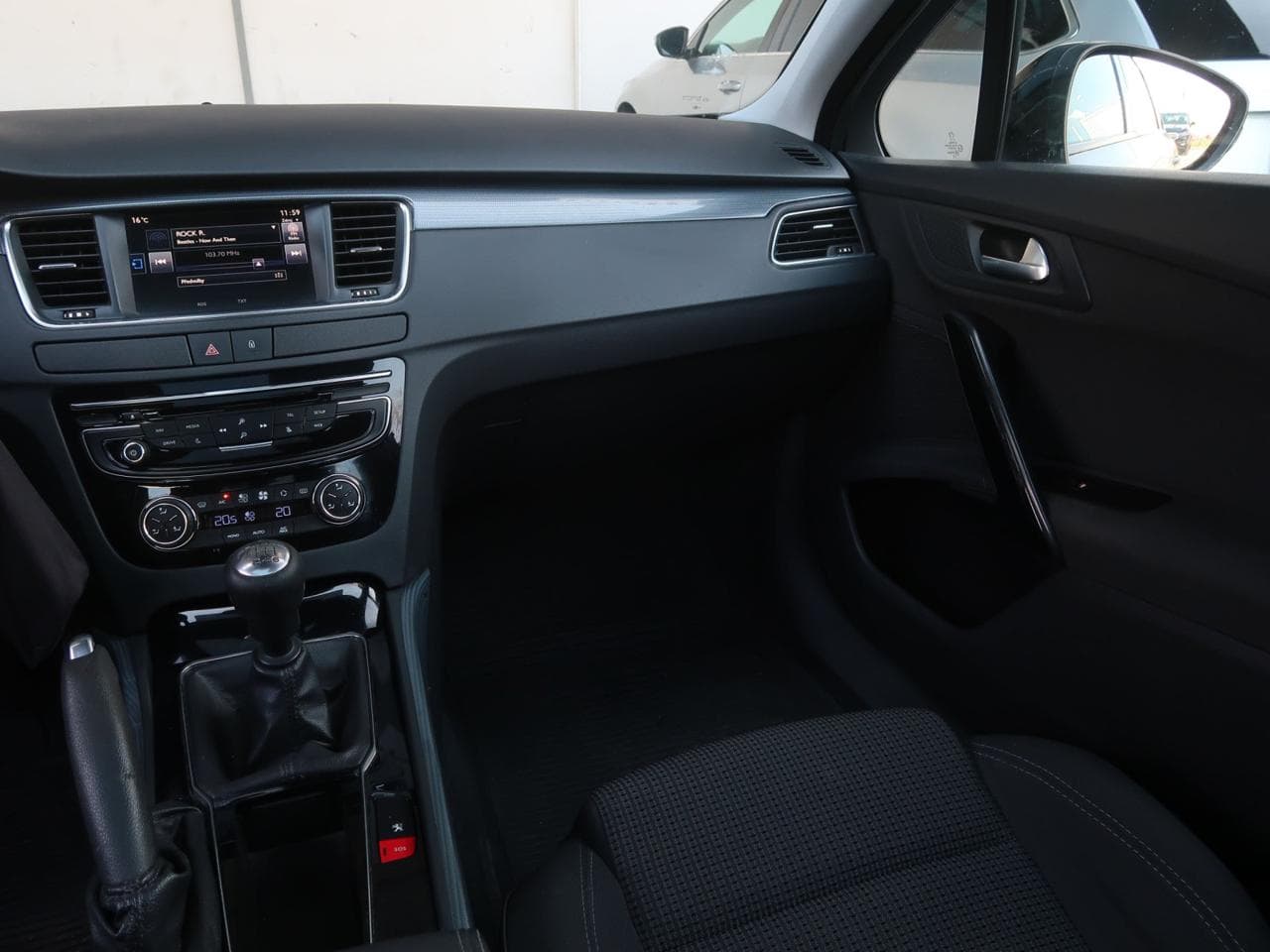 2015 Peugeot 508 - 21