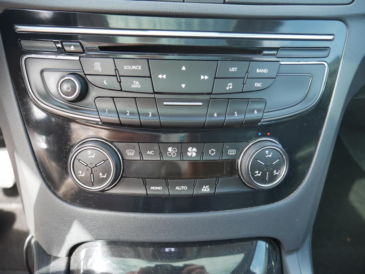 2011 Peugeot 508 - 16