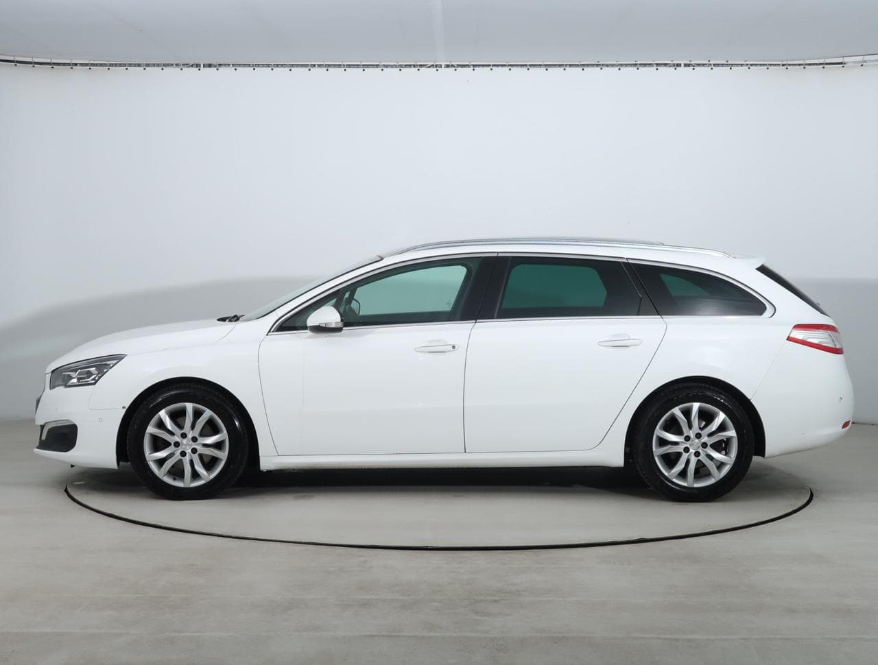 2016 Peugeot 508 - 7