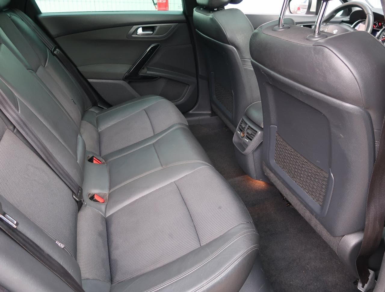 2011 Peugeot 508 - 23