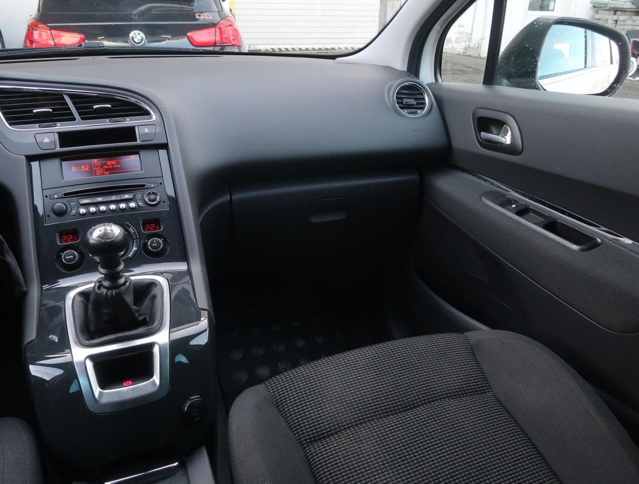 2014 Peugeot 5008 - 11