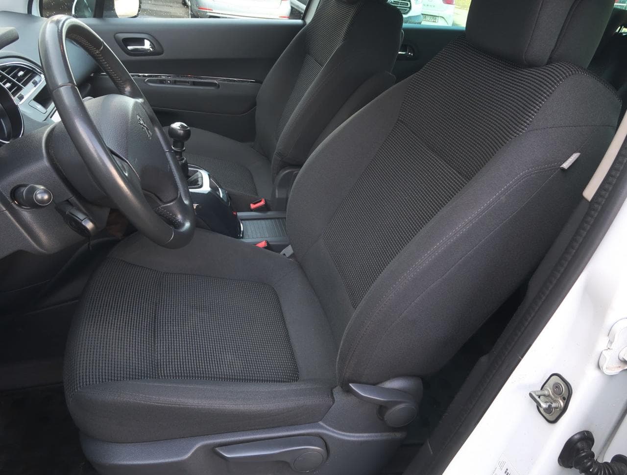 2014 Peugeot 5008 - 16