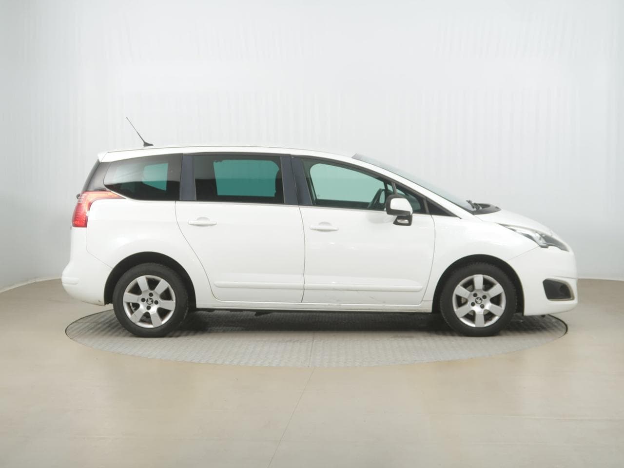 2014 Peugeot 5008 - 8