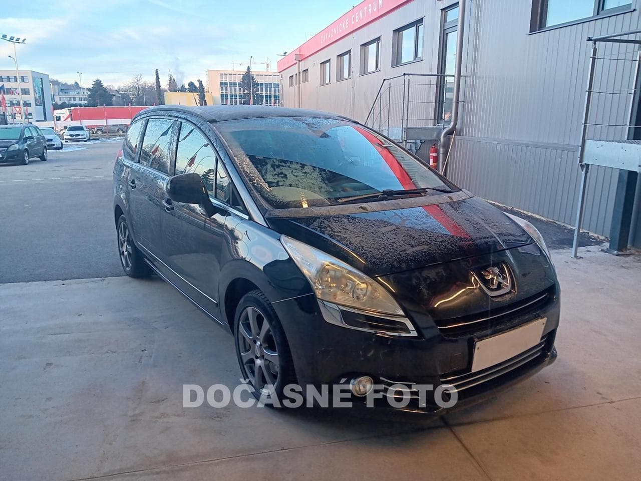 2011 Peugeot 5008