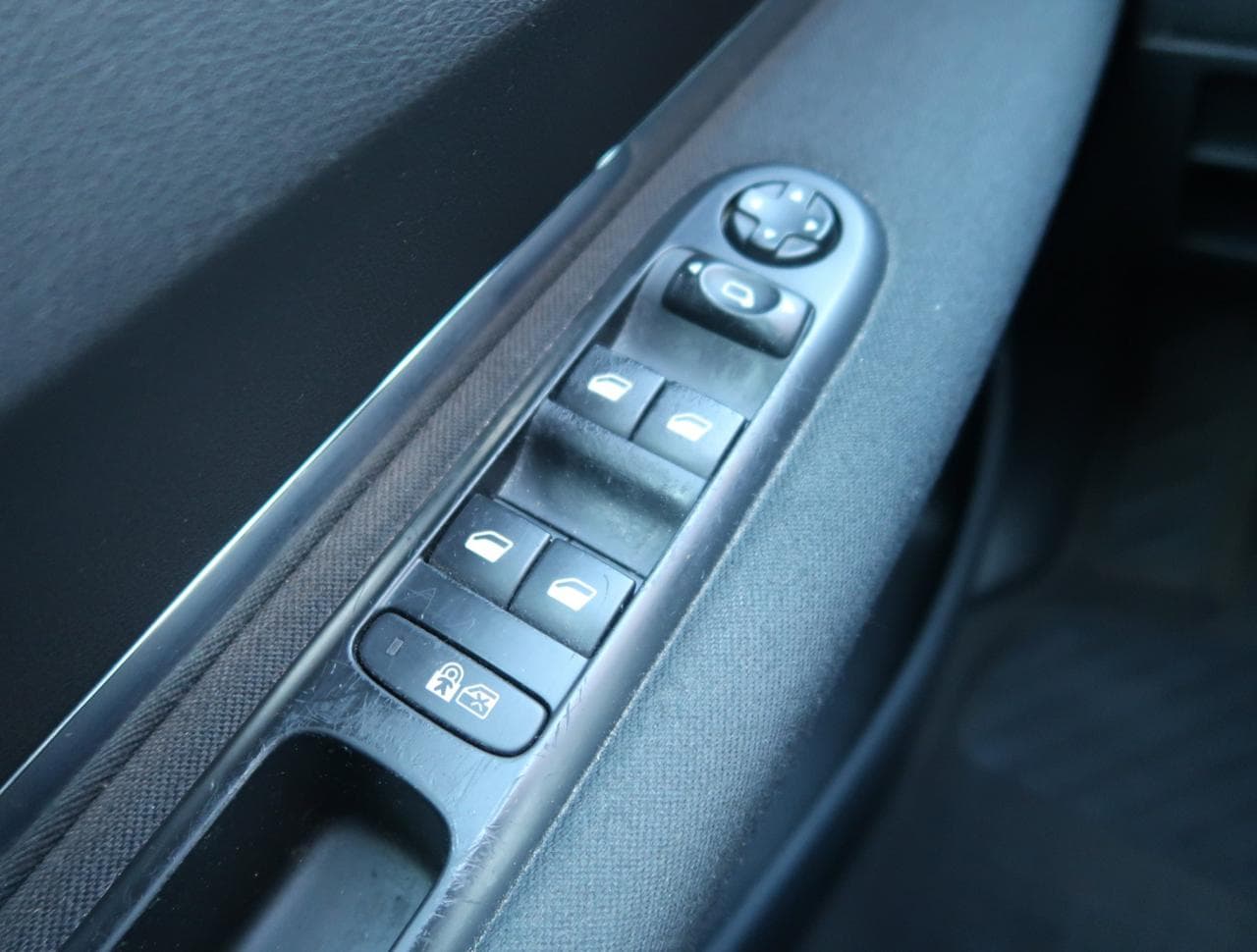 2013 Peugeot 5008 - 20