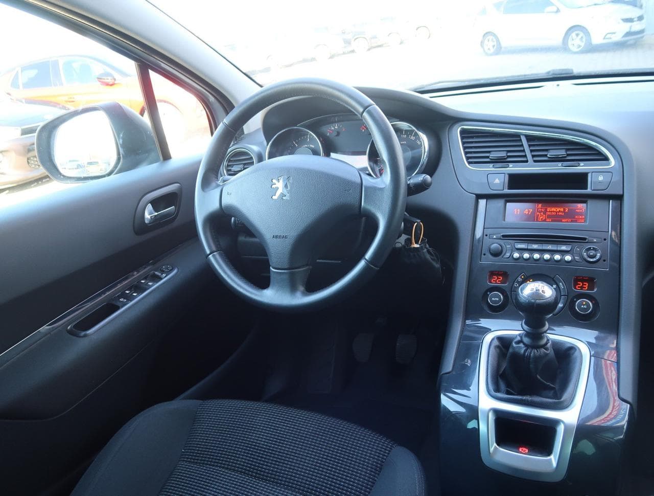 2013 Peugeot 5008 - 9