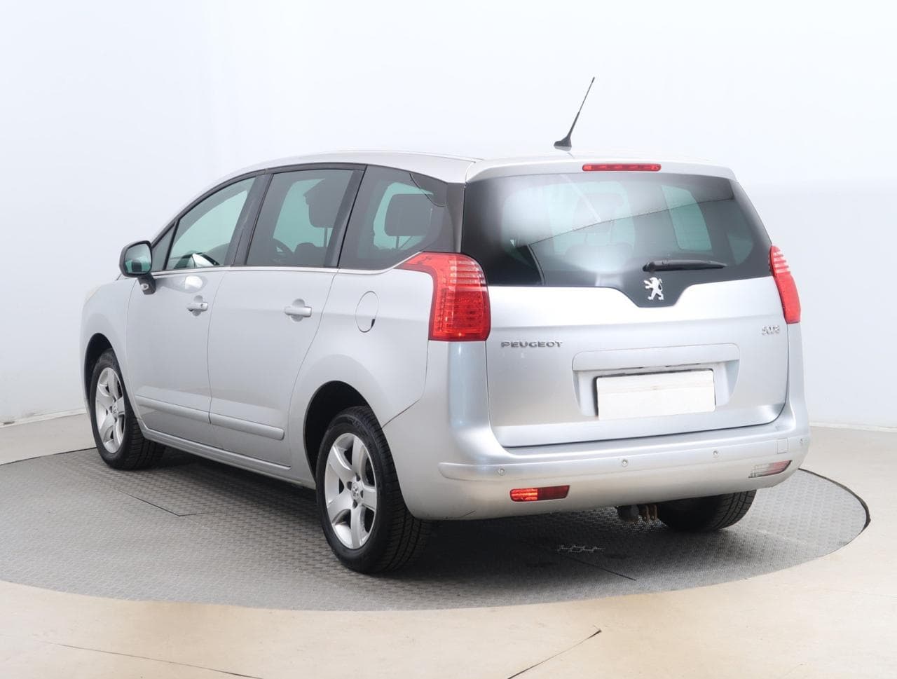 2013 Peugeot 5008 - 5