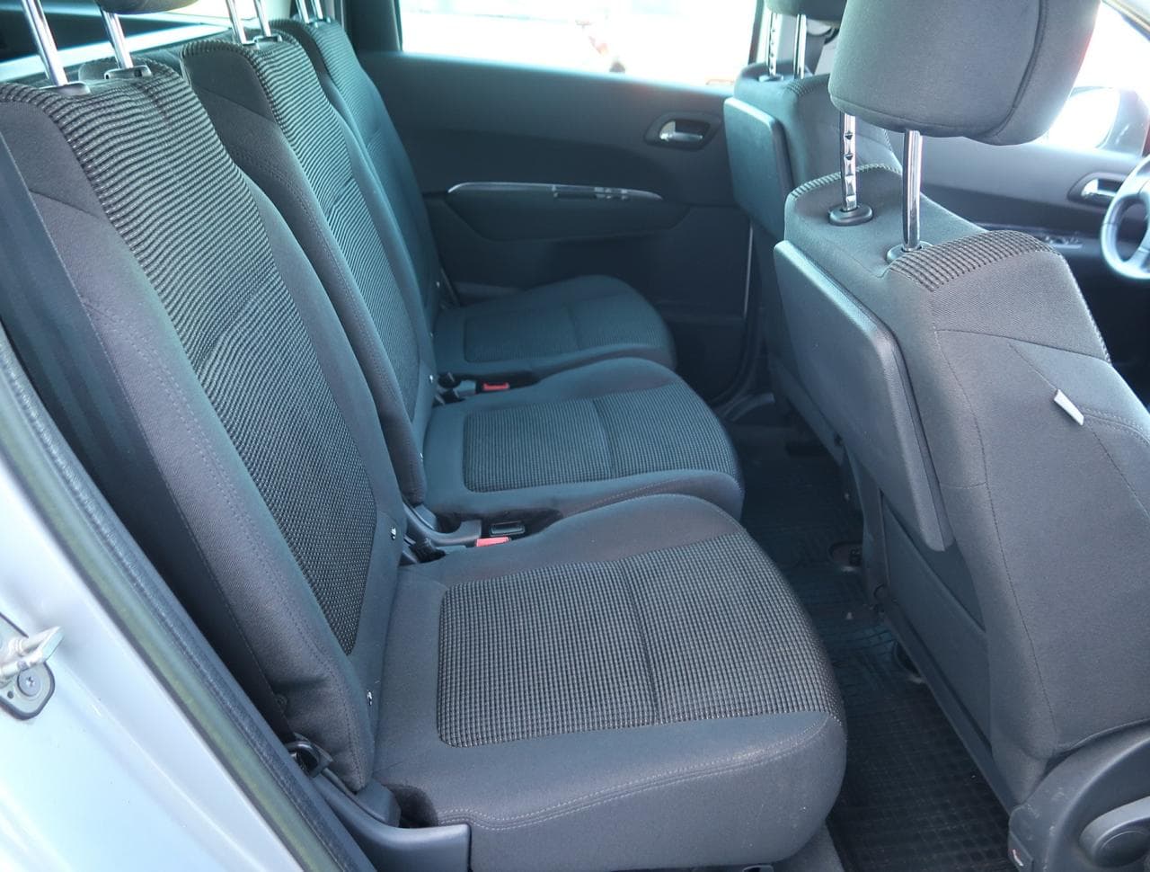 2013 Peugeot 5008 - 13