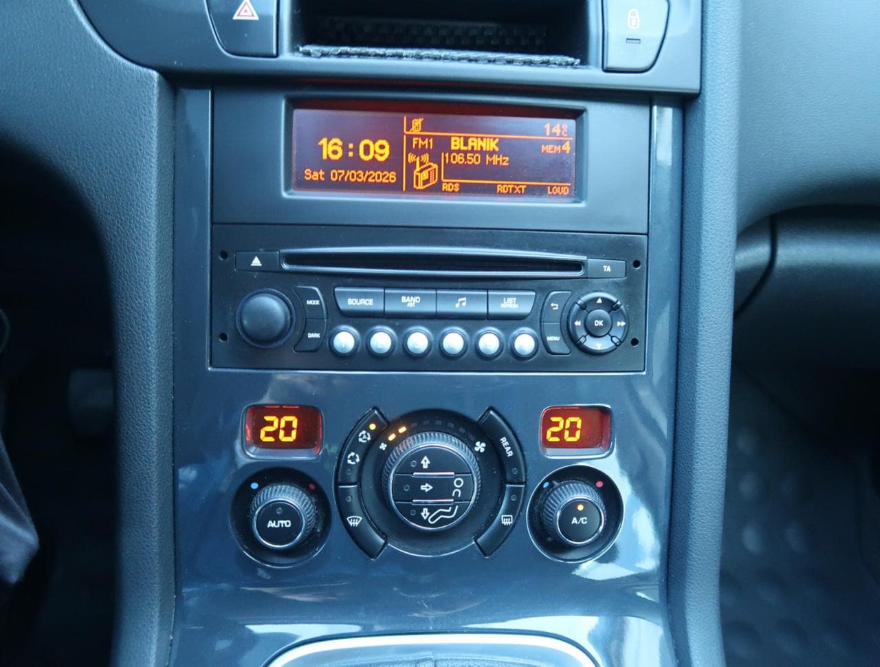 2014 Peugeot 5008 - 18