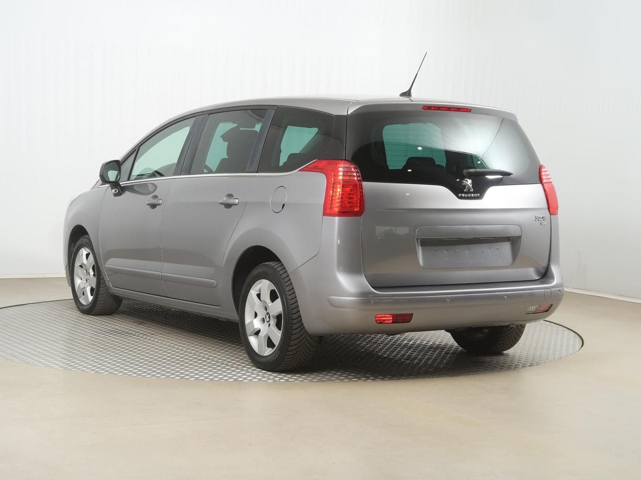 2013 Peugeot 5008 - 5