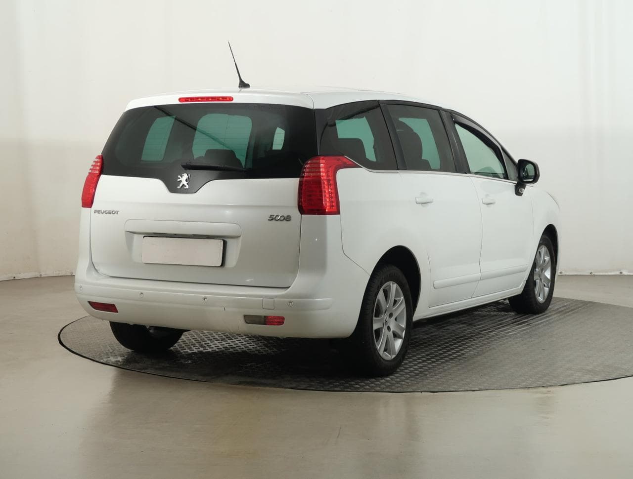 2011 Peugeot 5008 - 7