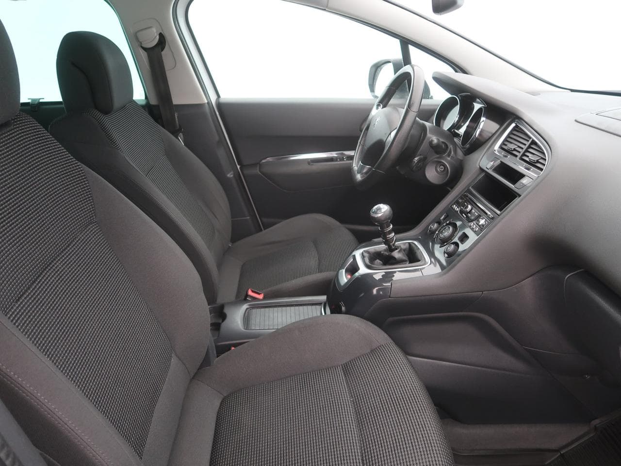 2016 Peugeot 5008 - 12