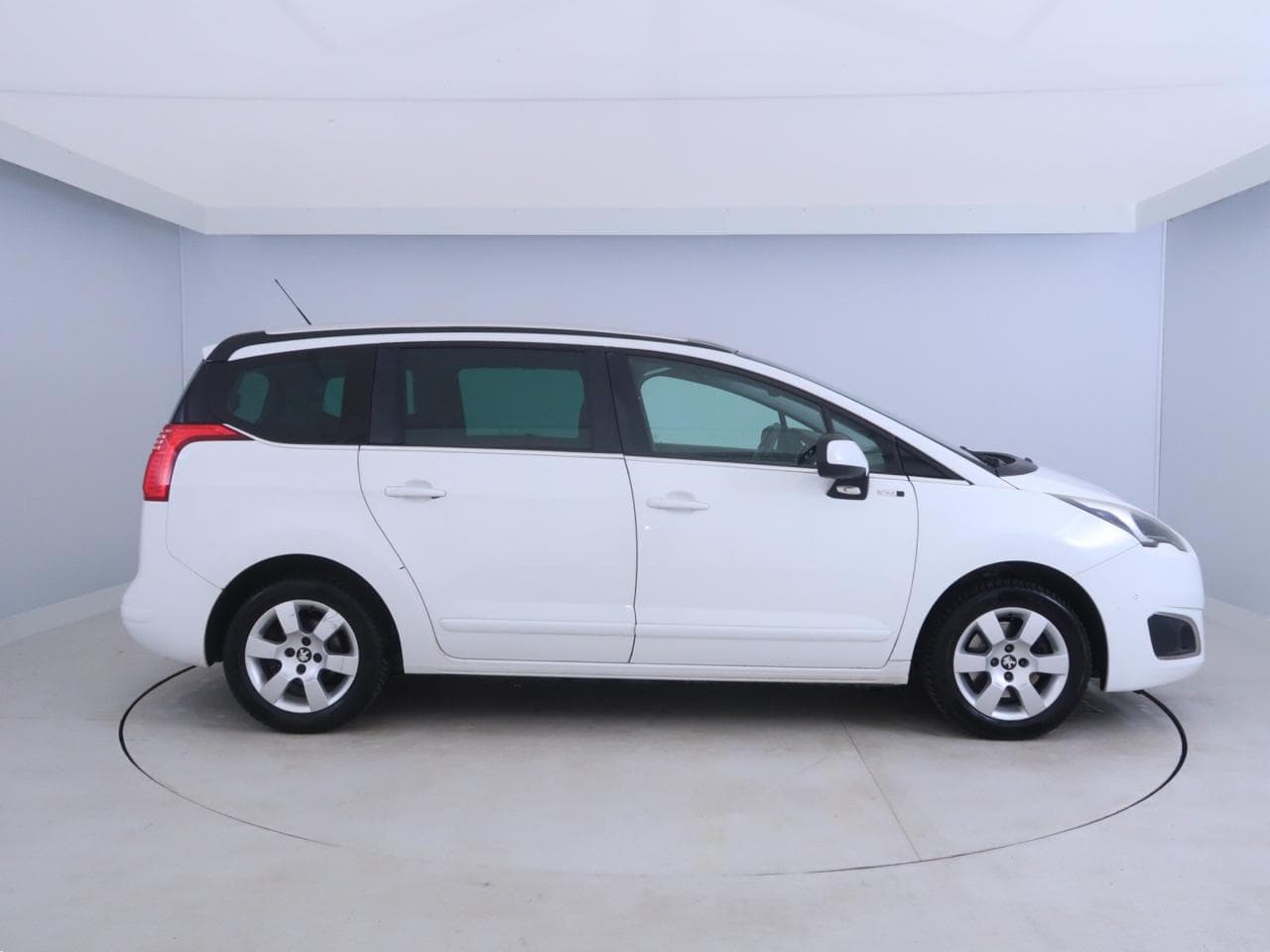 2016 Peugeot 5008 - 8