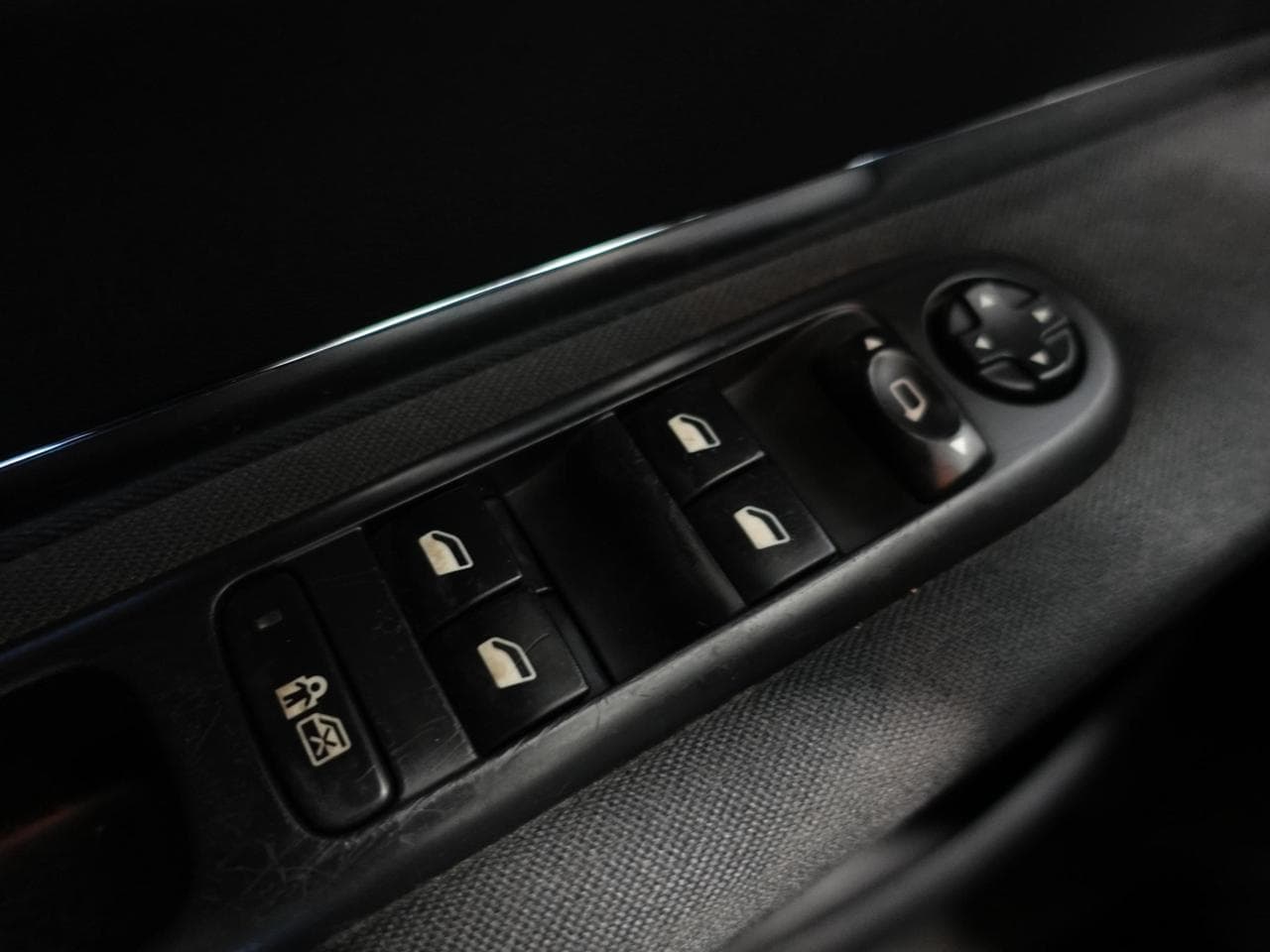 2012 Peugeot 5008 - 14