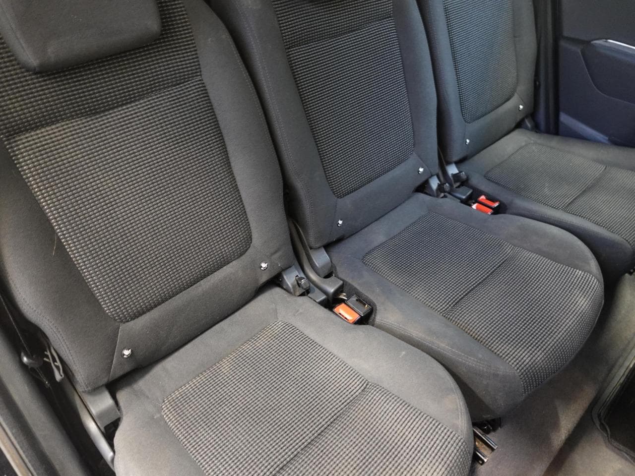 2012 Peugeot 5008 - 12