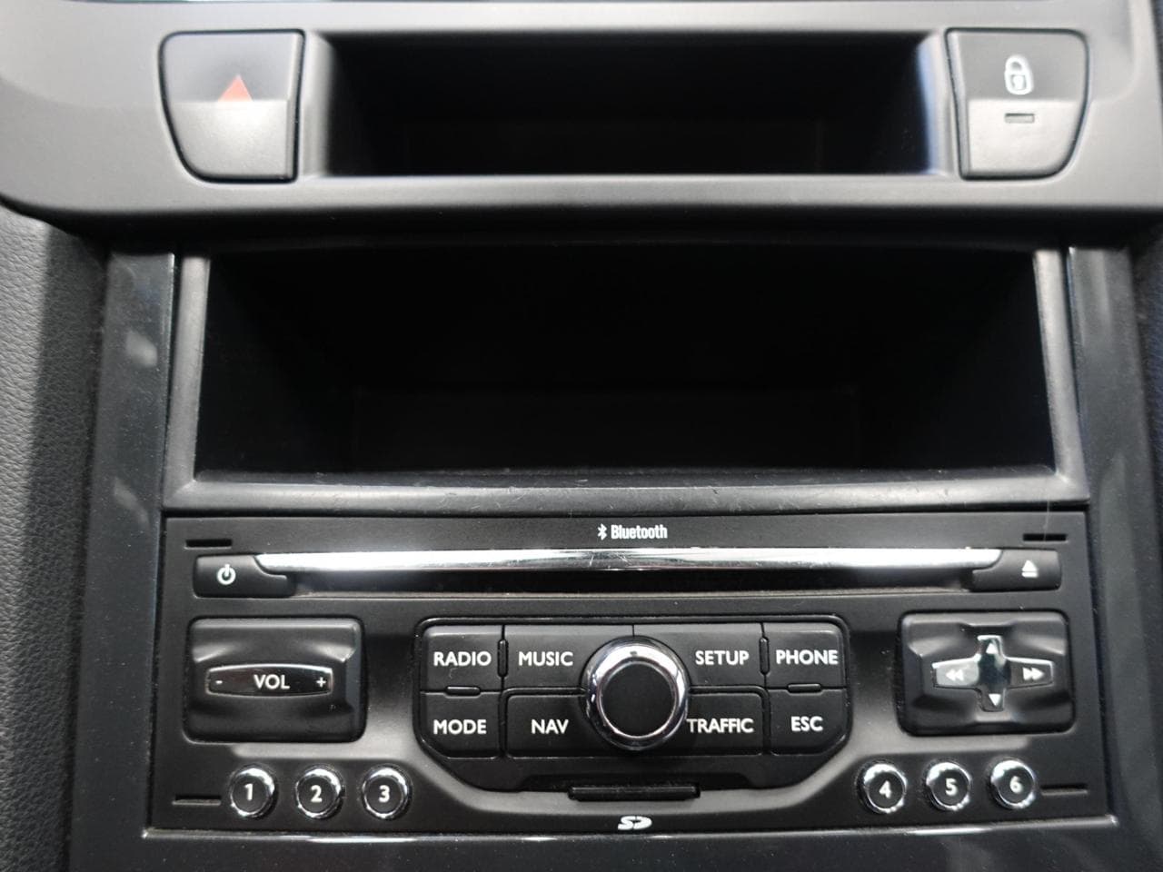 2012 Peugeot 5008 - 18