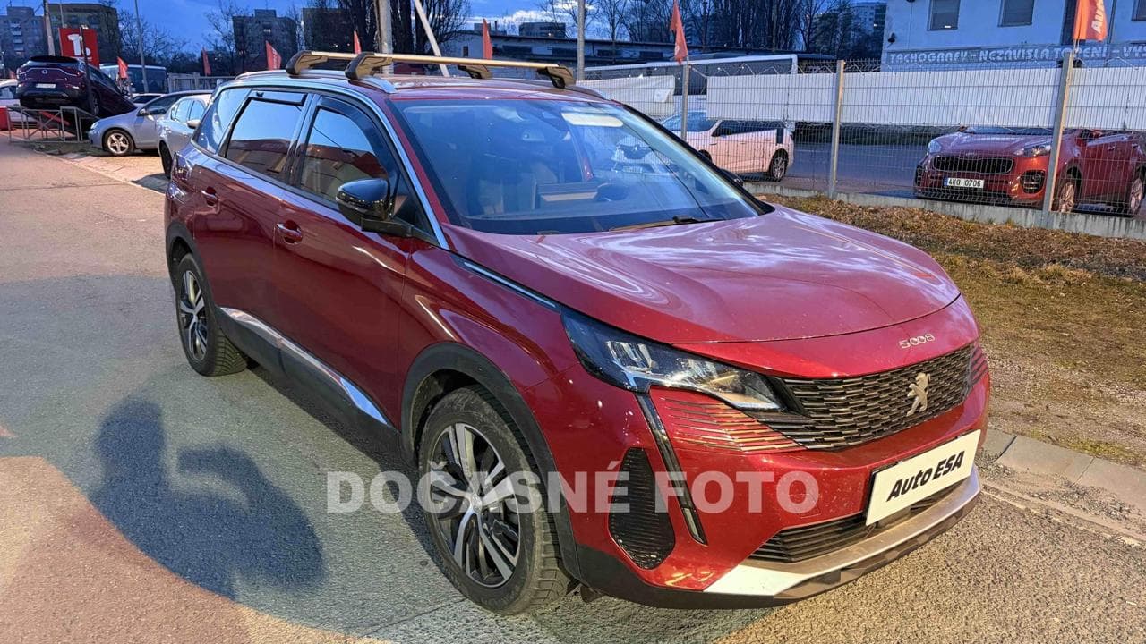2022 Peugeot 5008